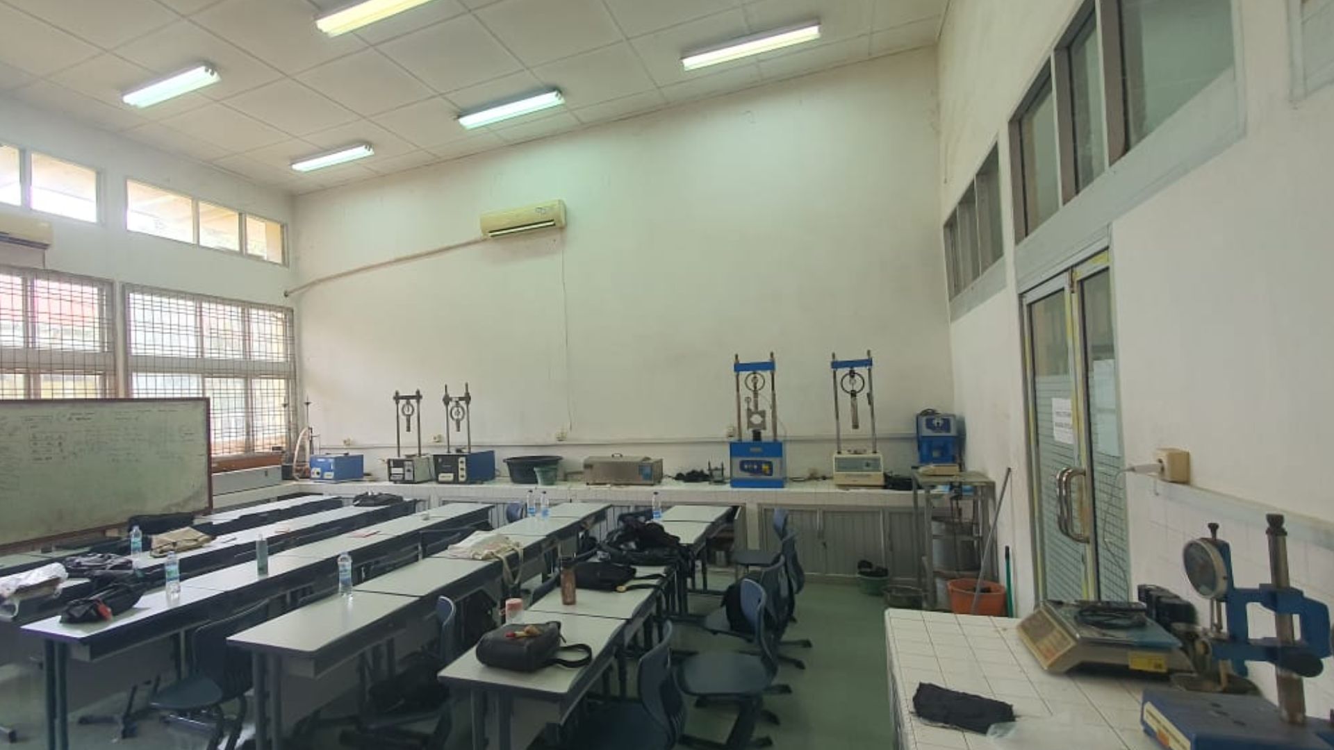 Laboratorium Jalan Raya image