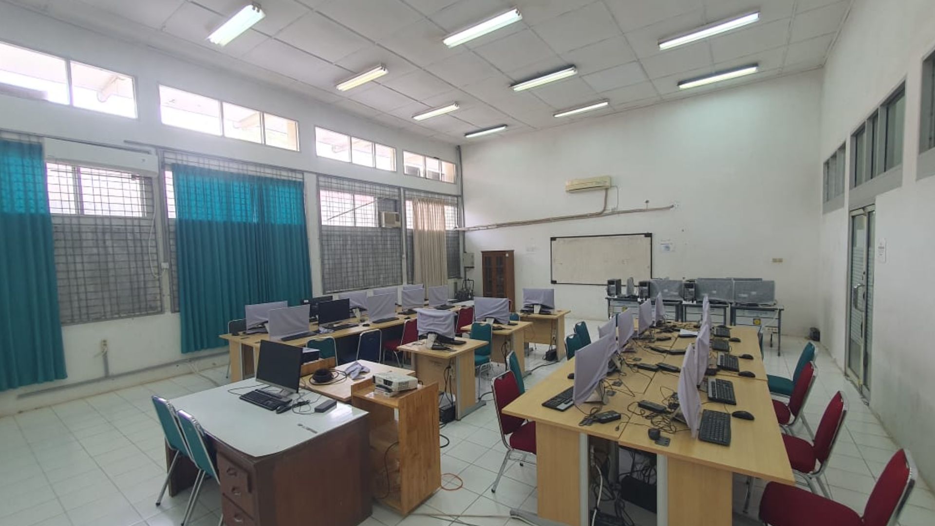 Laboratorium Komputer image